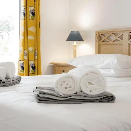 Charming Balaia Golf Village - Sleeps 6 *
